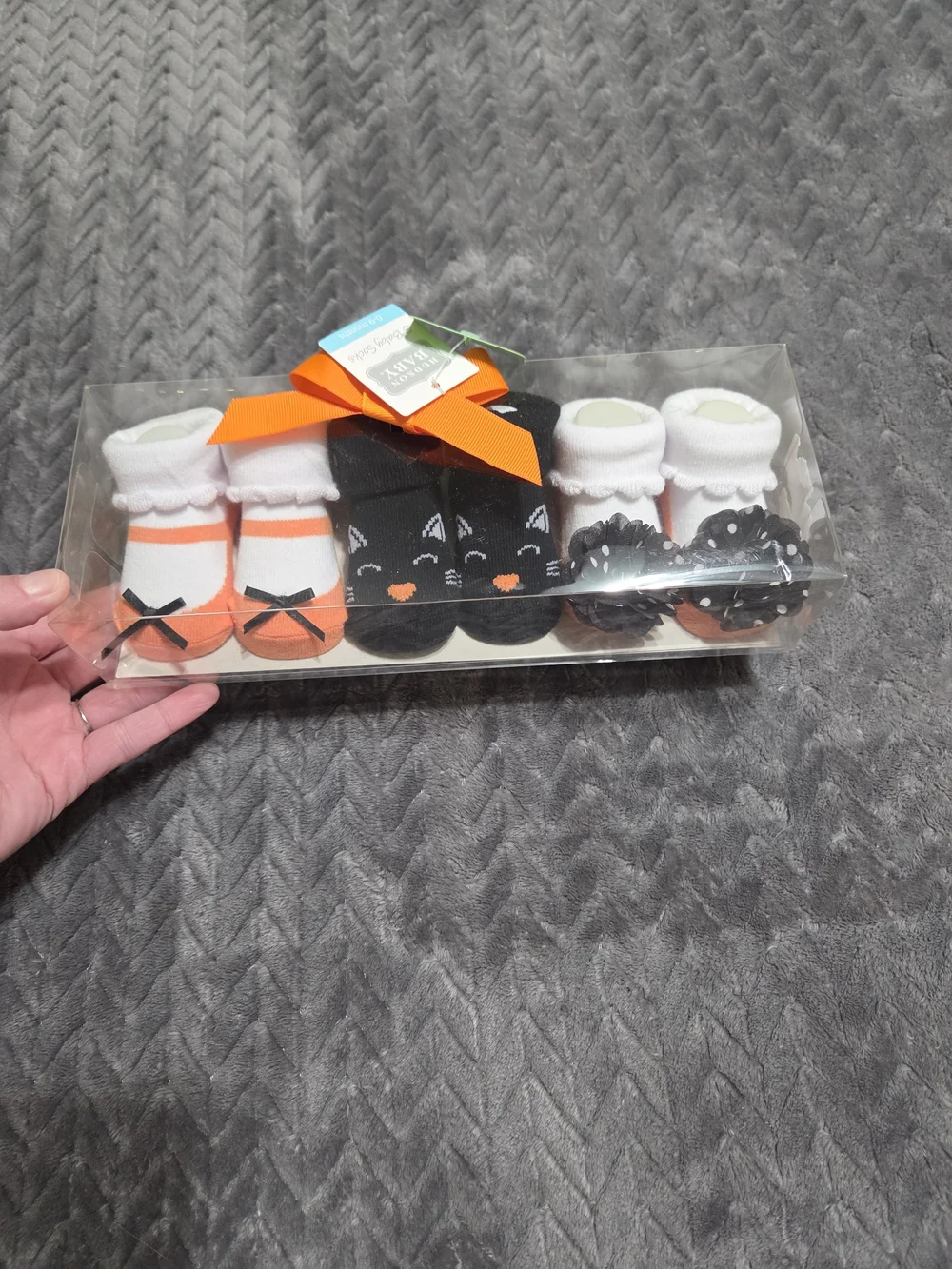Hudson Baby White, Orange & Black Baby Socks Gift Set